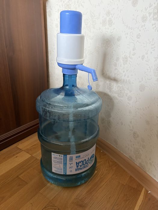 Продам помпу и бутыль