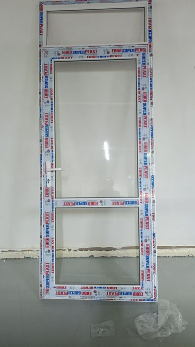 Продам стекло пластиковые окна