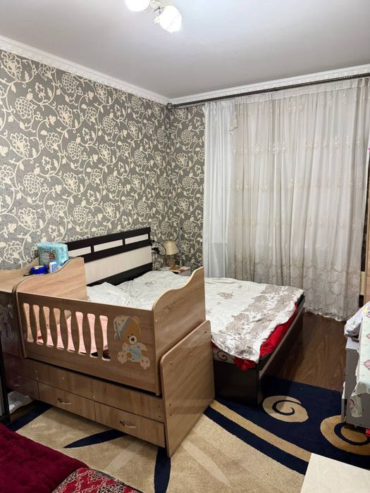 Uy sotiladi ibn sino 2 da