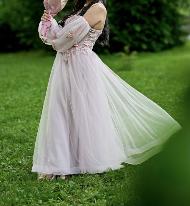 Различни модели рокли