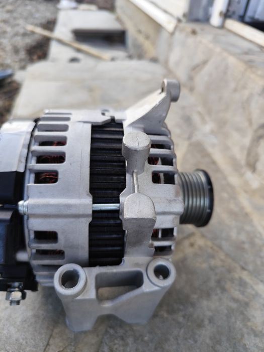 AternatorMercedes-Benz C-Class (W204) (anii 2007 - 2015)
Mercedes-Benz