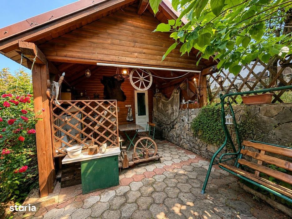 Casă cu 4 camere, priveliște panoramică, terasă, grădină si foisor