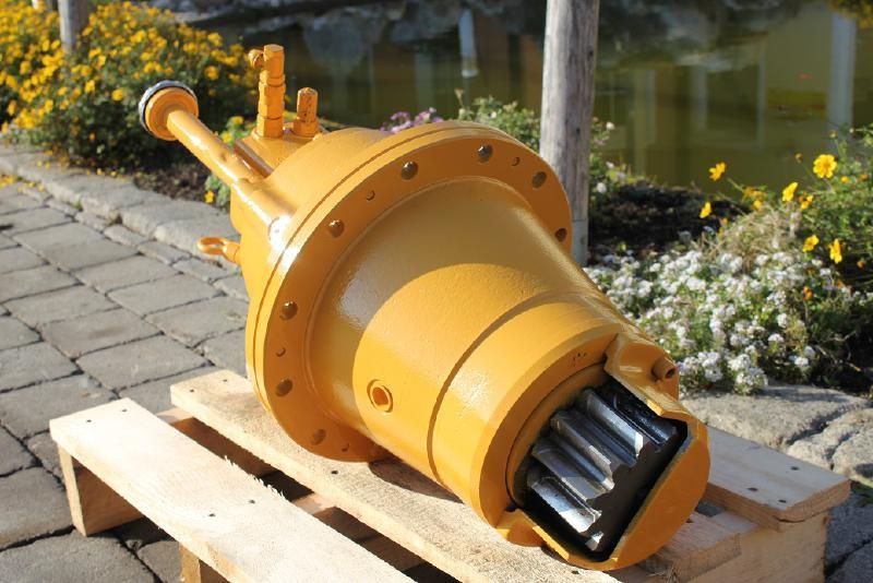 Reductor rotire pentru miniexcavatoare si excavatoare