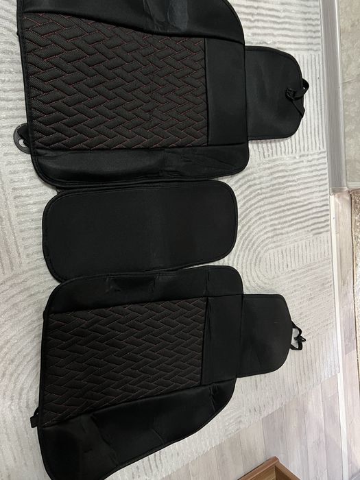 Продам универсальные чехлы на автомобиль