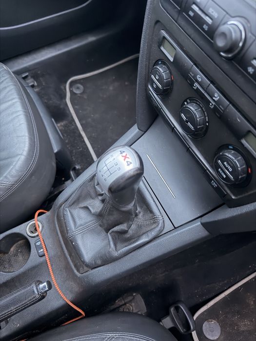 Dezmembrez dezmembrari skoda octavia 2 scout 4x4 2.0 BMM 6 T xenon