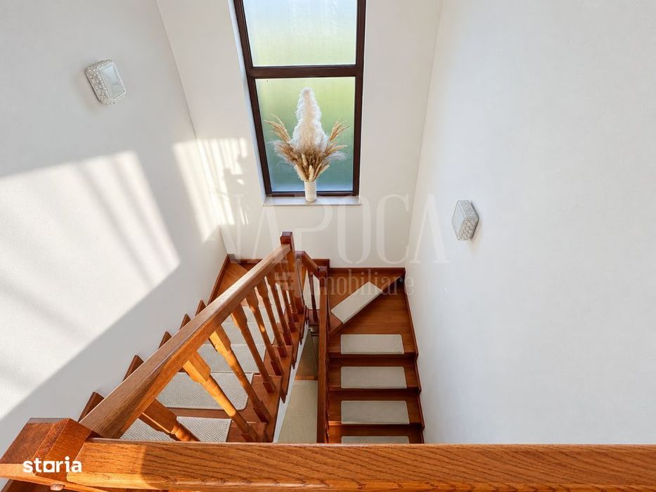 Casa 4 camere de vanzare in Floresti