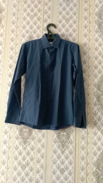 Продам рубашки для школьников