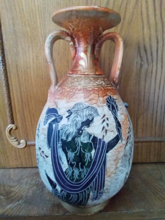 Vaza de colectie semnata