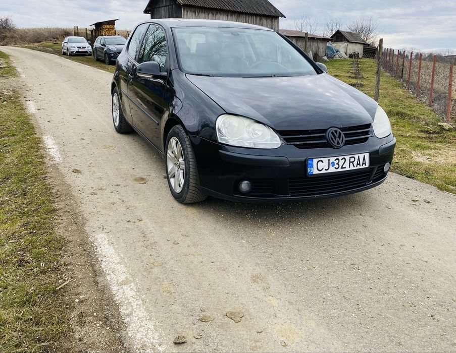 Vând Vw Golf 5  1.9 Diesel