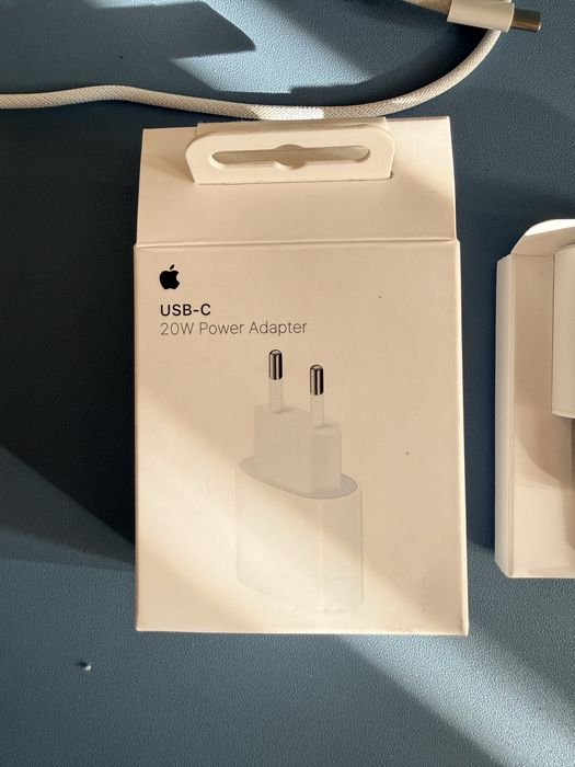 Адаптор на  20w iPhone