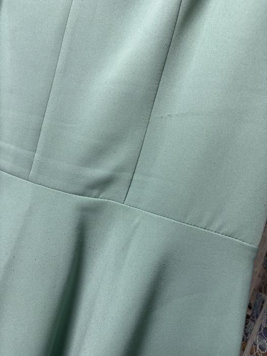 Платье нарядное женское