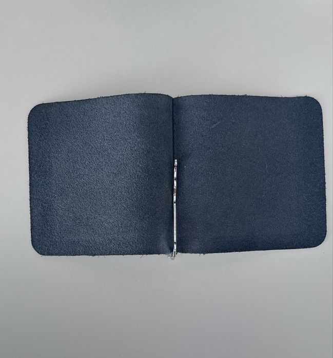 Portofel din piele cu clips pentru bani