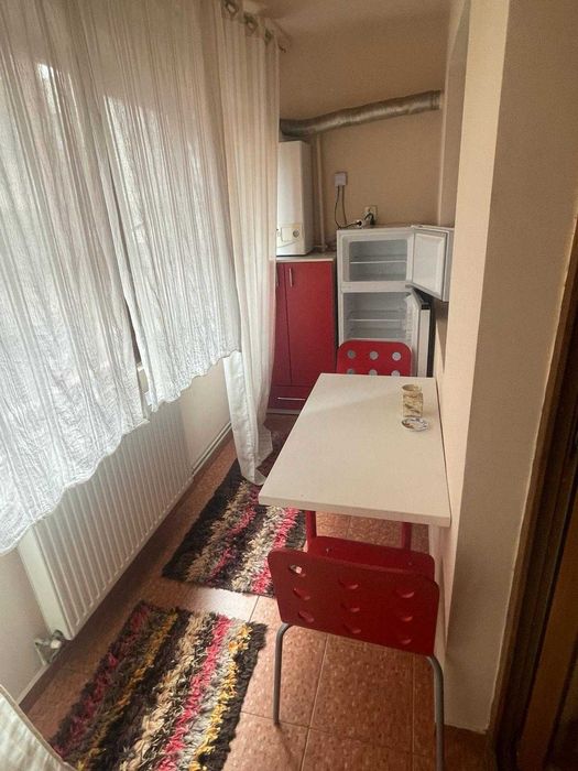 Inchiriez garsoniera, langa statia de metrou Valea Ialomitei, sector 6, Bucuresti