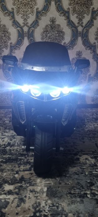 Болалар учун мотоцикл сотилади