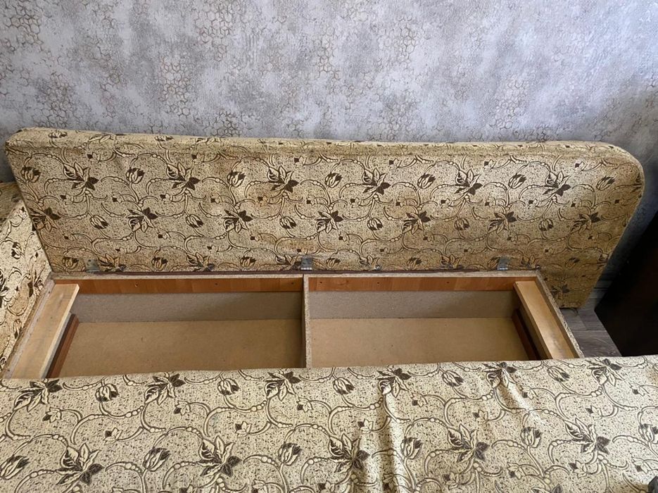 Продам диван б/у