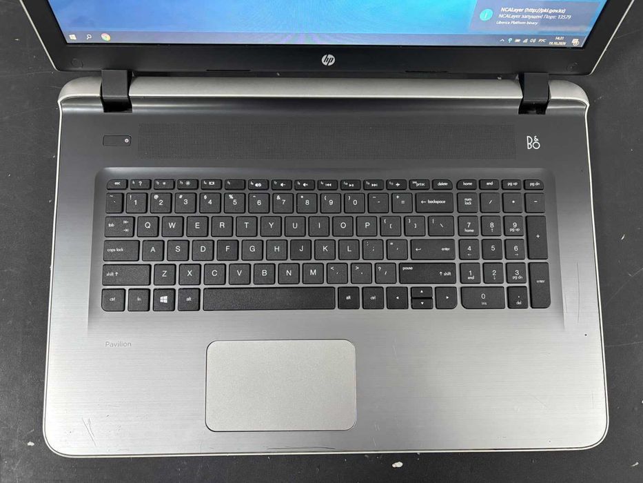 Ноутбук Hp CORE i5 работает шустро SSD