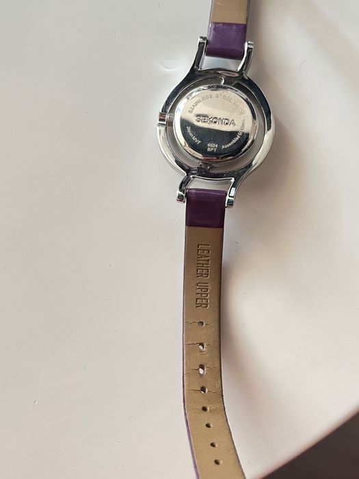 Часовник Sekonda с камъни Swarowski