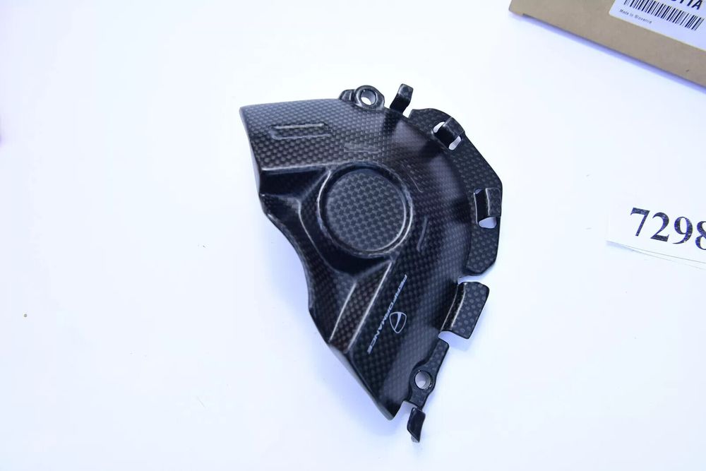 Capac pinion carbon Ducati performanță Multistrada 950
