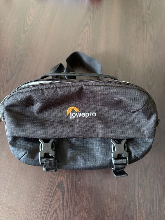 Lowepro Trekker Lite HP 100 – Чанта за фотоапарат