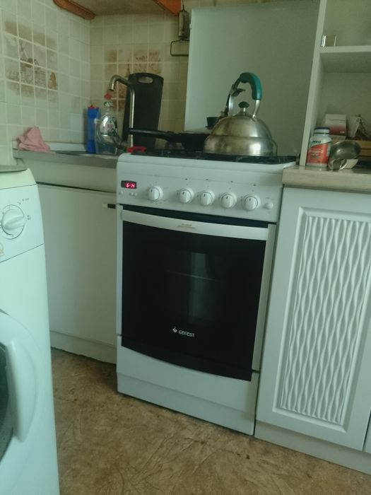 Продам кухонную мебель. Самовывоз