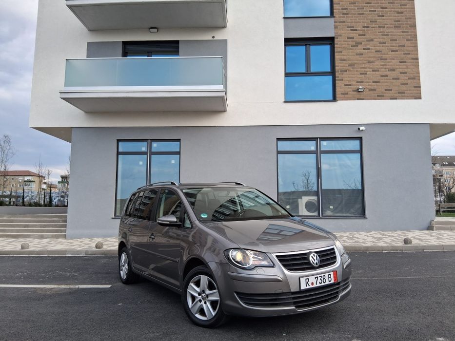 Volkswagen Touran Facelift Model Freestyle