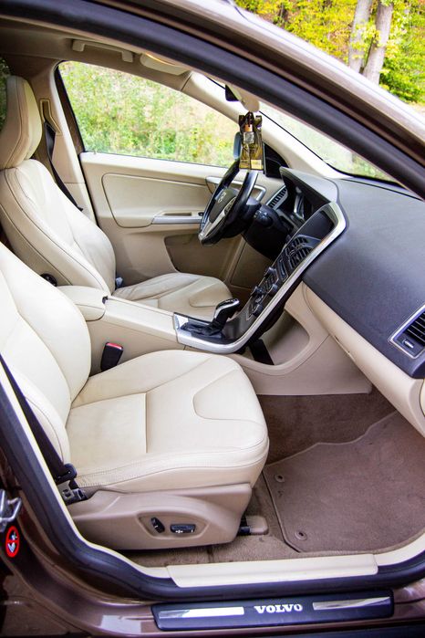 Se vinde un Volvo xc60