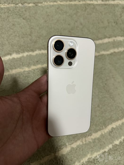 Iphone 16 pro Desert