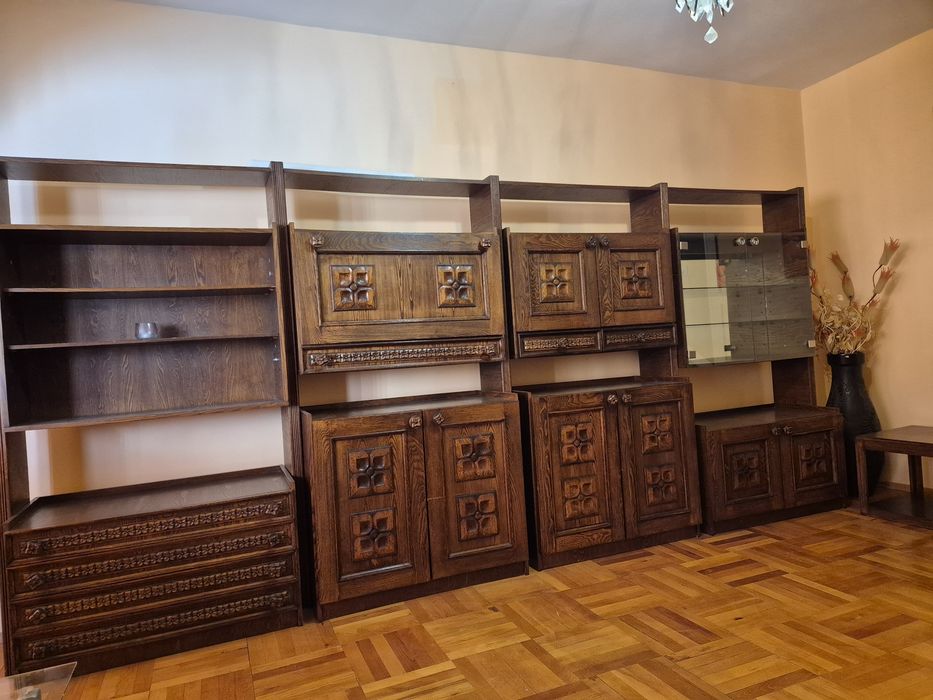 Mobila de vanzare