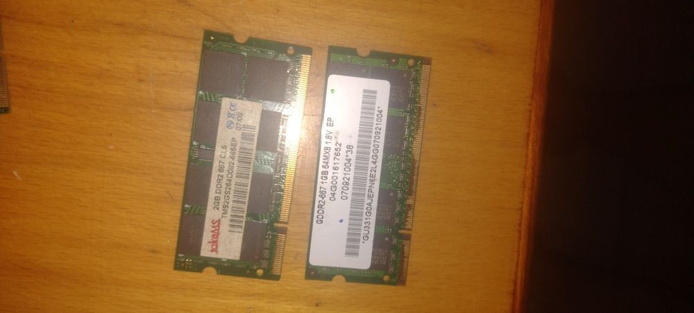Piese PC  vechi ,rami laptop, procesor laptop etc.