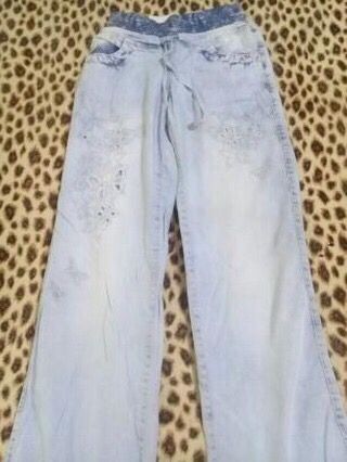 Продам джинсы на лето