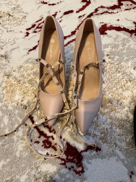 Pantofi eleganti