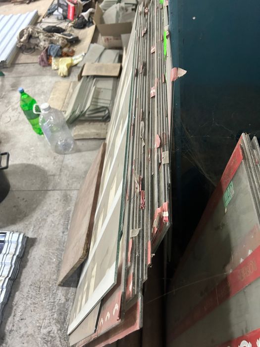 Отдам стекло бесплатно