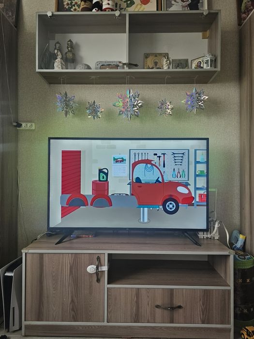 Тумба и навесная полка