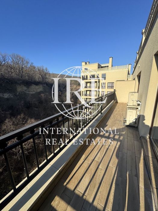 Продава се Четиристаен апартамент в к.к. Златни пясъци - 215 кв.м за 830 €/кв.м - Снимка #14