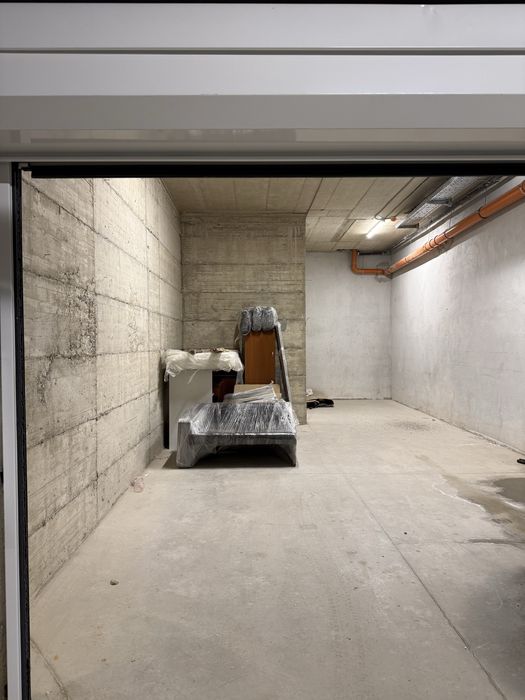 Троен Гараж под наем Малинова Долина