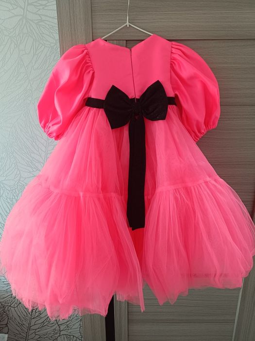 Роскошное нарядное платье для девочки