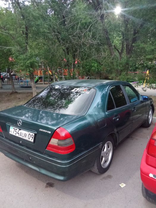Mersedes benz c180