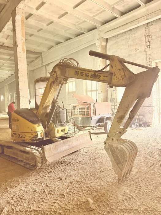 Продается мини-экскаватор Mitsubishi MM 40 SR 3