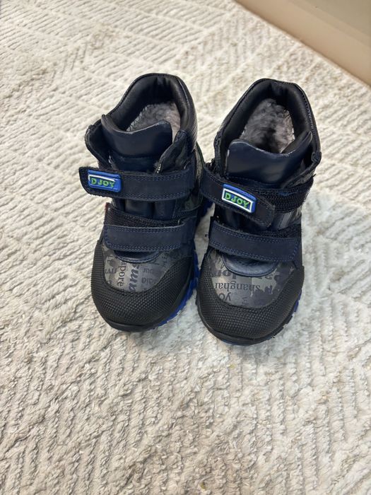 Продам сапоги для мальчика