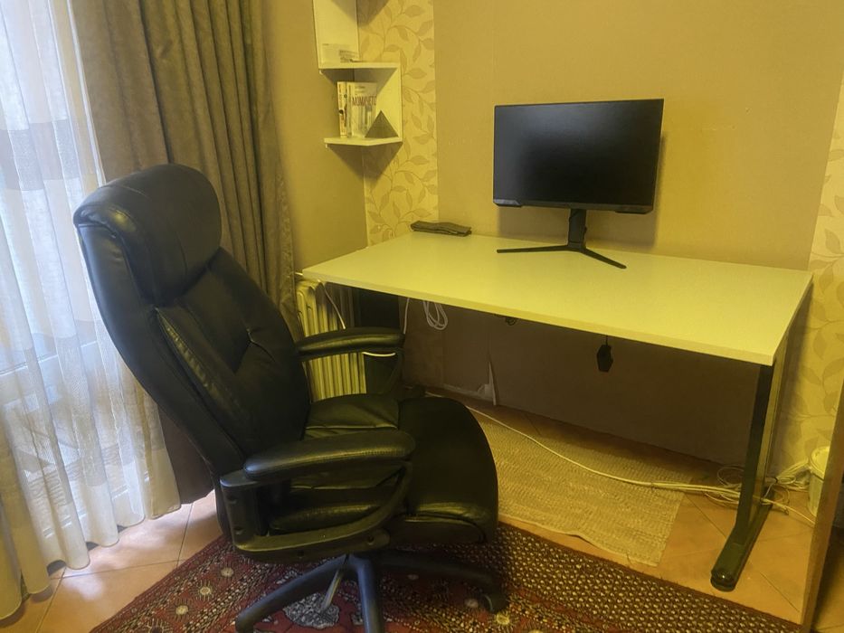 Бюро и Стол използвани