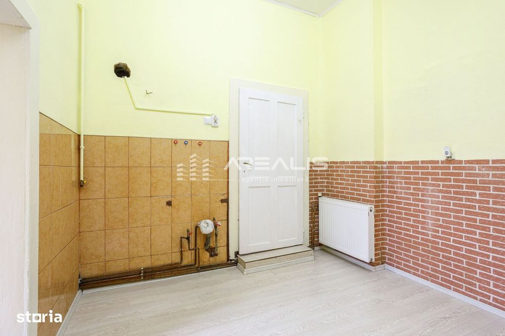 Apartament 2 camere ultracentral, cu loc de parcare — fotografia 3