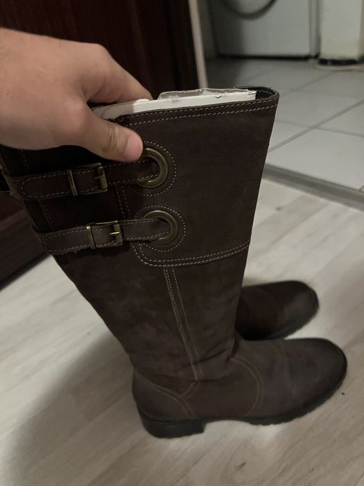 Cizme de dama din piele întoarsă