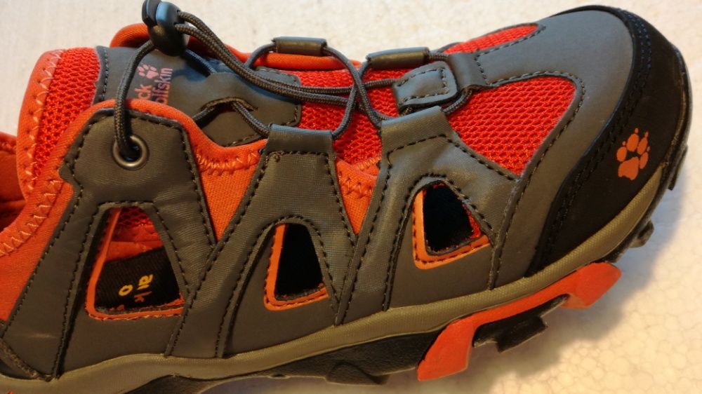 adidasi pantofi sport munte drumetie Jack Wolfskin nr.36,5 sandale