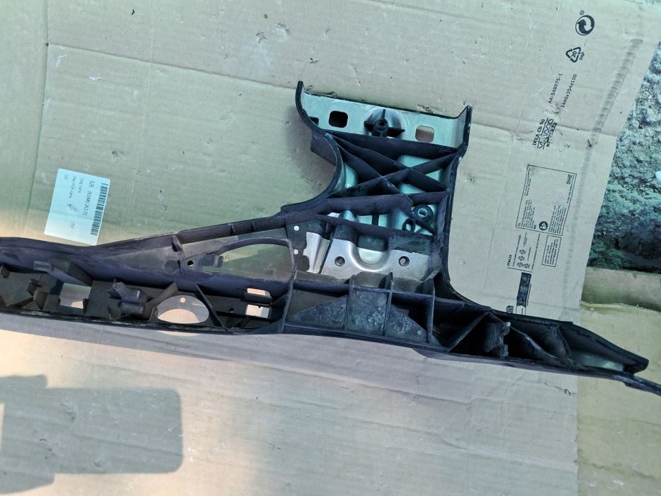 Очиларка преден панел Audi A4 B9