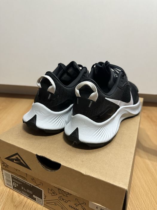 Дамски маратонки Nike Trail