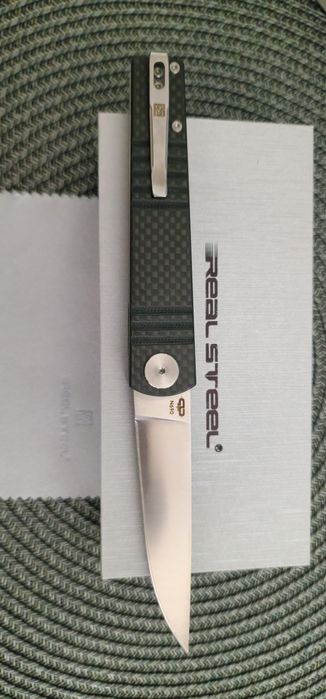 Ippon | Carbon Fiber & G10 – Елегантност и Прецизност В Един Нож