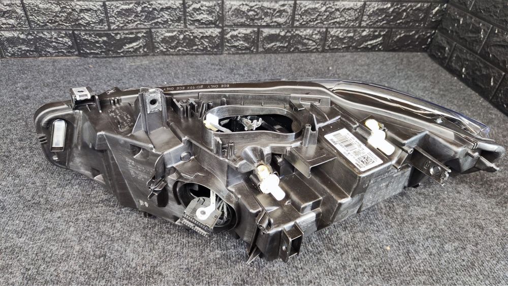 Far Led dreapta Bmw f36 F32 seria 4 Lci facelift full led