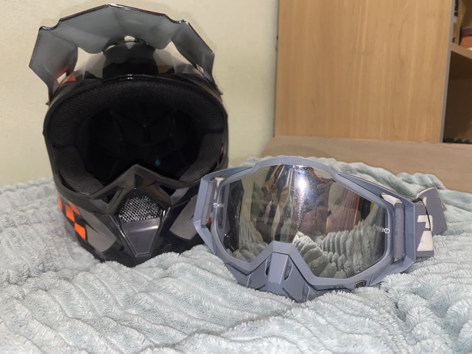 Продаю шлем для кроса