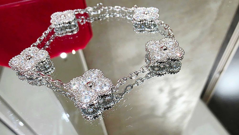 Van Cleef & Arpels VCA 5 Silver Diamond Vintage Alhambra Дамска Гривна