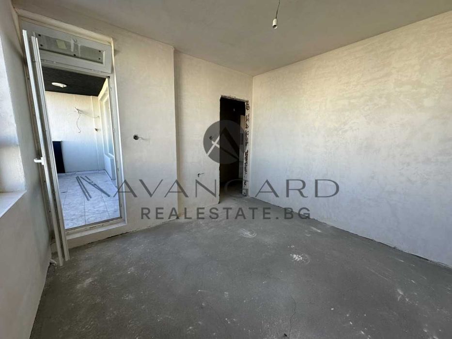 Продава се Двустаен апартамент в Пловдив, Тракия - 79 кв.м за 1570 €/кв.м - Снимка #4